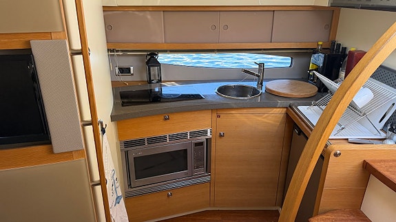 Fairline Targa 38 -08 | Volvo Penta D6-370 10 of 12