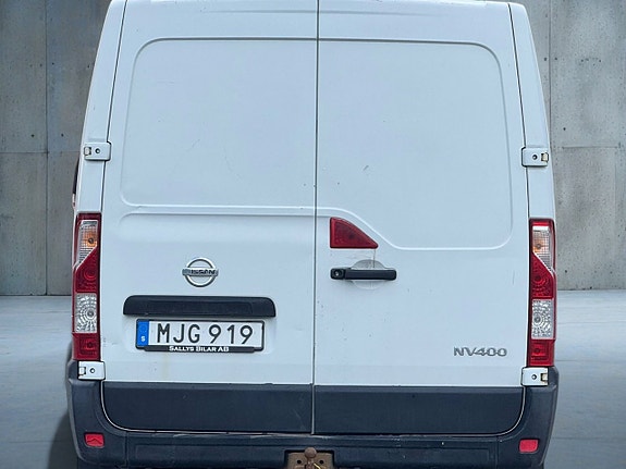 Nissan NV400 5 of 5