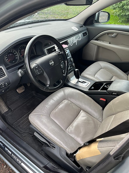 Volvo S80 5 of 7