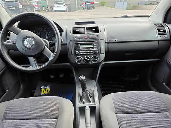 Volkswagen Polo 5 of 5