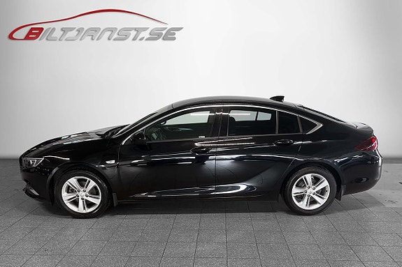 Opel Insignia 2 of 5