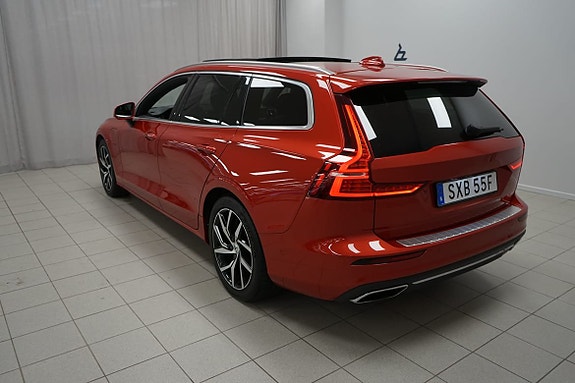 Volvo V60 3 of 5