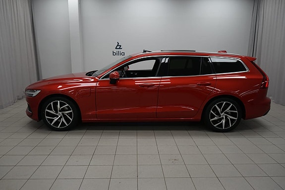 Volvo V60 2 of 5