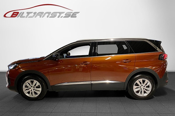 Peugeot 5008 2 of 5