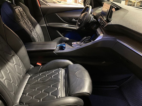 Peugeot 5008 6 of 18