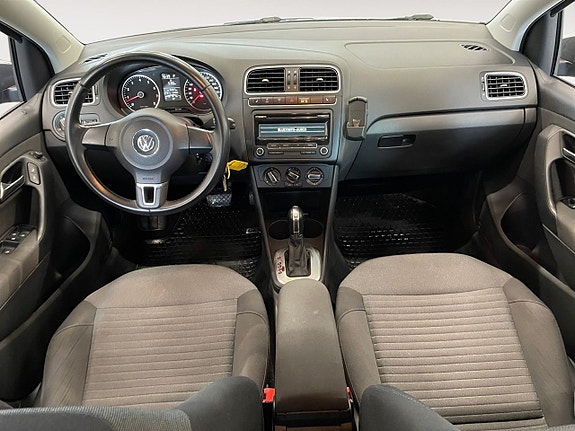 Volkswagen Polo 10 of 19