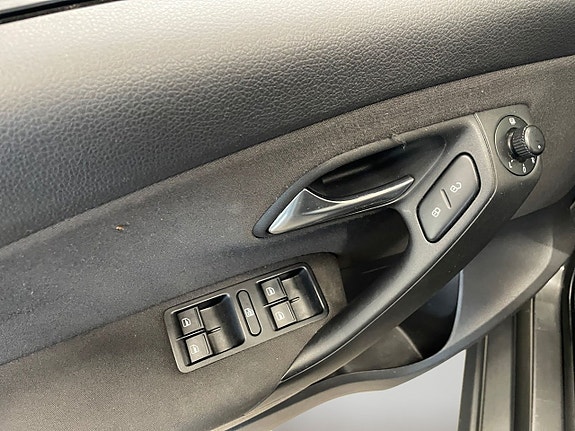 Volkswagen Polo 15 of 19
