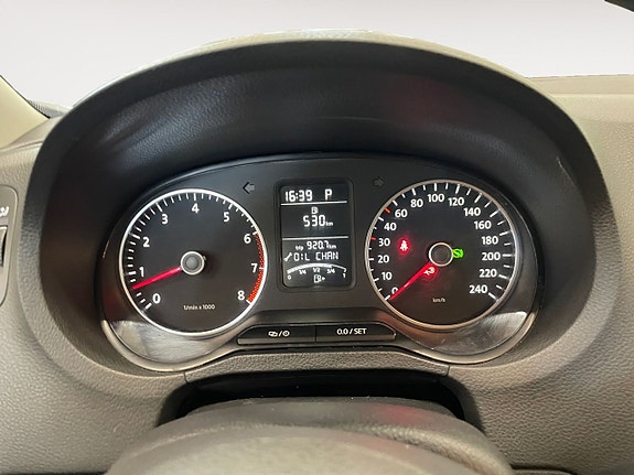 Volkswagen Polo 11 of 19