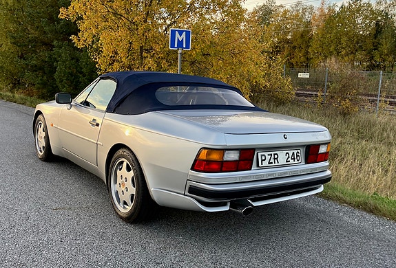 Porsche 944 5 of 5