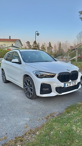 BMW X1 4 of 5