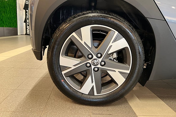 Toyota Aygo X 17 of 21