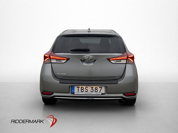 Toyota Auris 6 of 24