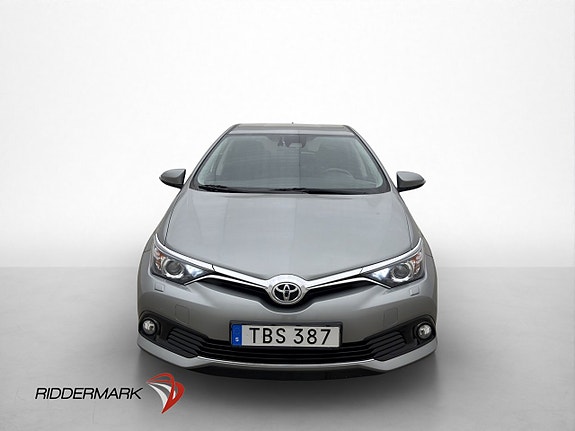 Toyota Auris 2 of 24