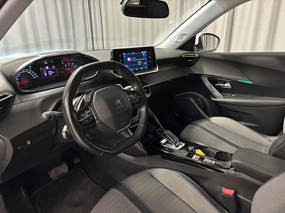 Peugeot 2008 10 of 16