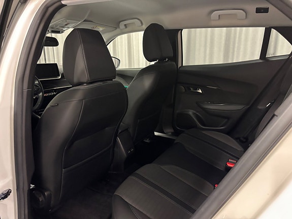 Peugeot 2008 8 of 16