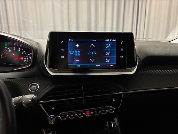 Peugeot 2008 13 of 16