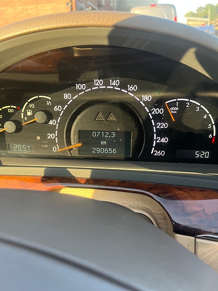 Mercedes-Benz S430 4 of 5