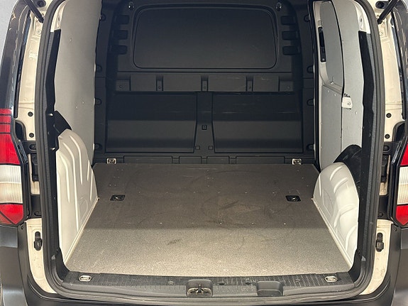 Volkswagen Caddy 9 of 24