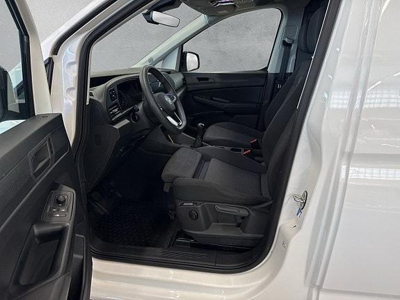 Volkswagen Caddy 10 of 24
