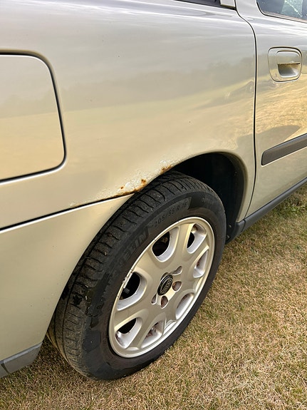 Volvo V70 4 of 5