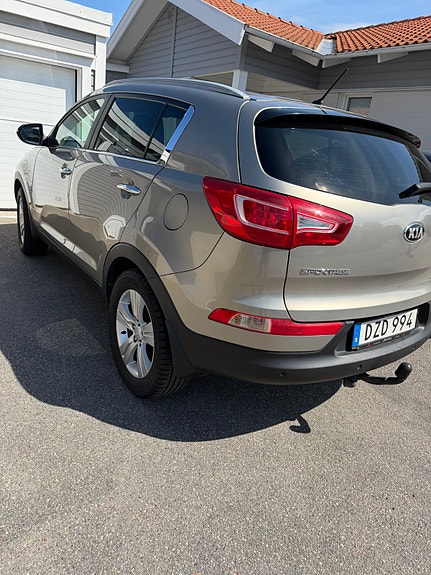 Kia Sportage 2 of 3