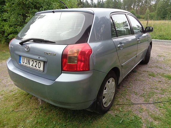 Toyota Corolla 9 of 30