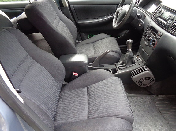 Toyota Corolla 16 of 30