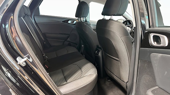 Kia Ceed 5 of 5