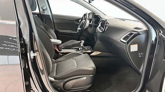 Kia Ceed 3 of 5
