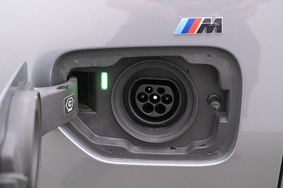 BMW 330e 22 of 27