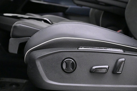Volkswagen ID.4 GTX 11 of 27