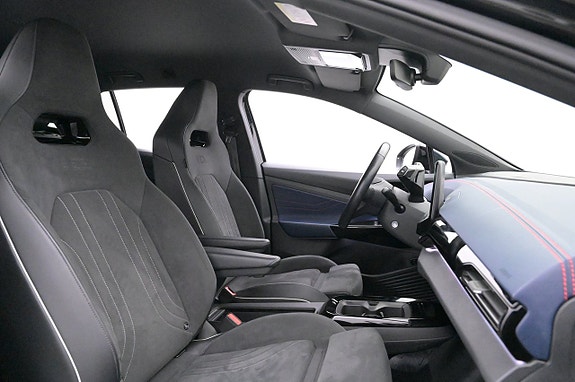 Volkswagen ID.4 GTX 12 of 27