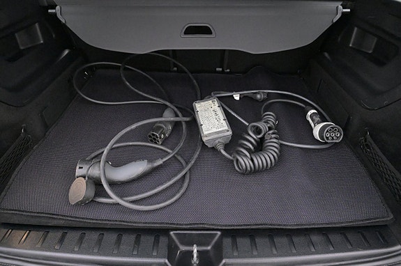 Mercedes-Benz EQB300 23 of 27