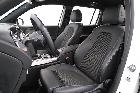 Mercedes-Benz EQB300 10 of 27