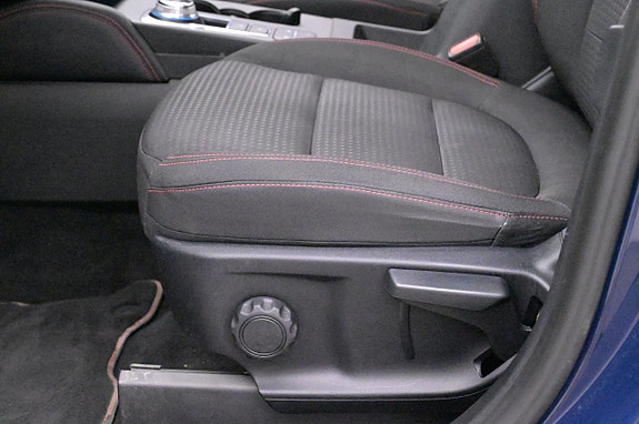 Ford Kuga 10 of 27