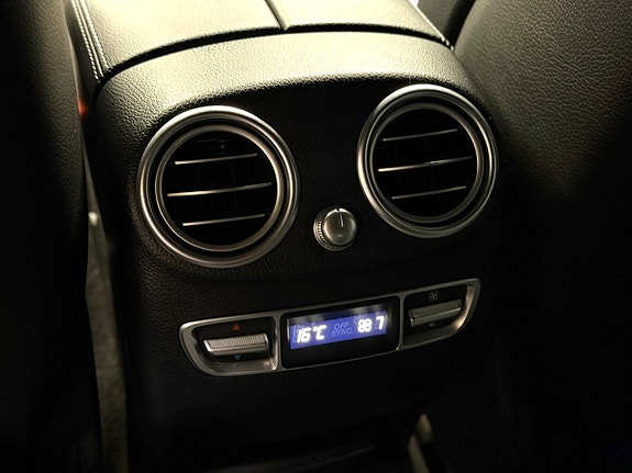 Mercedes-Benz GLC43 21 of 30