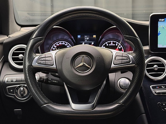 Mercedes-Benz GLC43 23 of 30
