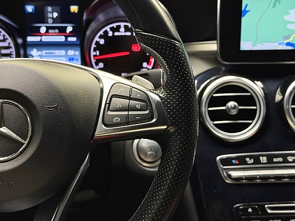 Mercedes-Benz GLC43 24 of 30