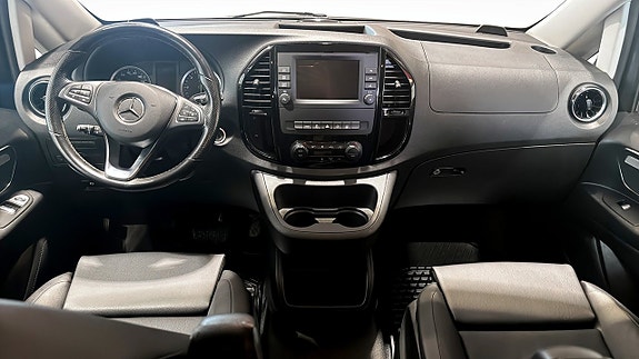 Mercedes-Benz Vito 108 4 of 5