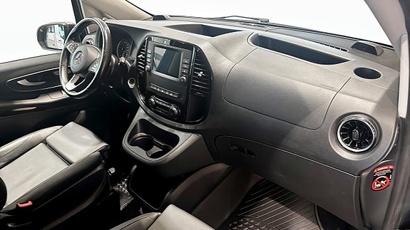 Mercedes-Benz Vito 108 3 of 5