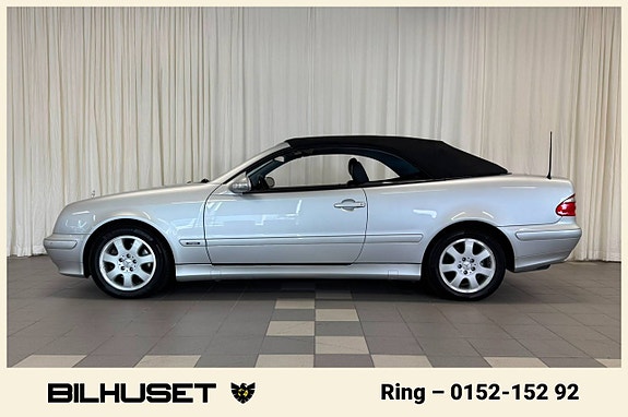 Mercedes-Benz CLK320 5 of 5