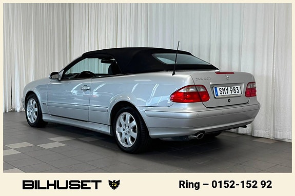 Mercedes-Benz CLK320 6 of 27