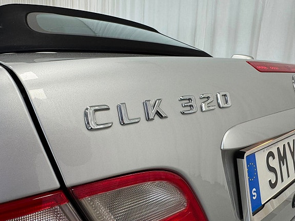 Mercedes-Benz CLK320 26 of 27