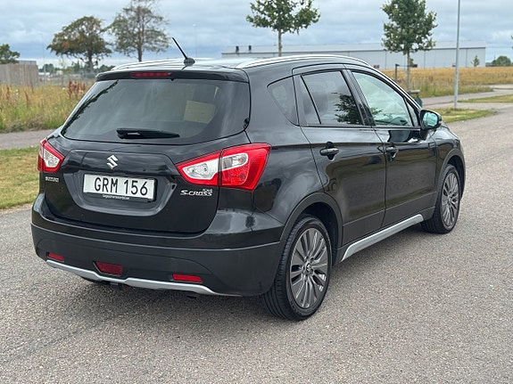 Suzuki S-Cross 4 of 5