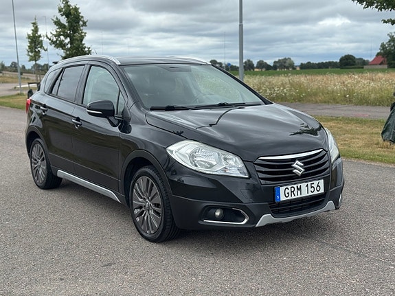 Suzuki S-Cross 3 of 5