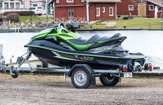Mycket fin Ultra 310 LX, endast sötvattenkörd i toppskick 3 of 8