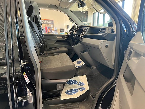 Volkswagen Transporter 12 of 20
