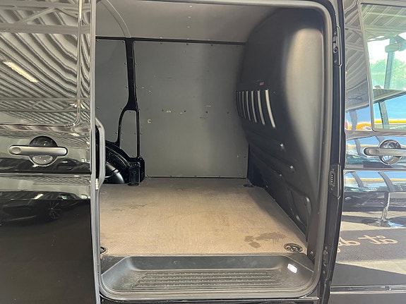 Volkswagen Transporter 9 of 20