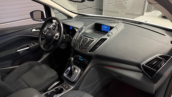 Ford C-Max 16 of 26