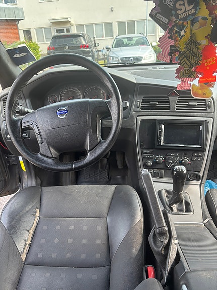 Volvo V70 5 of 5